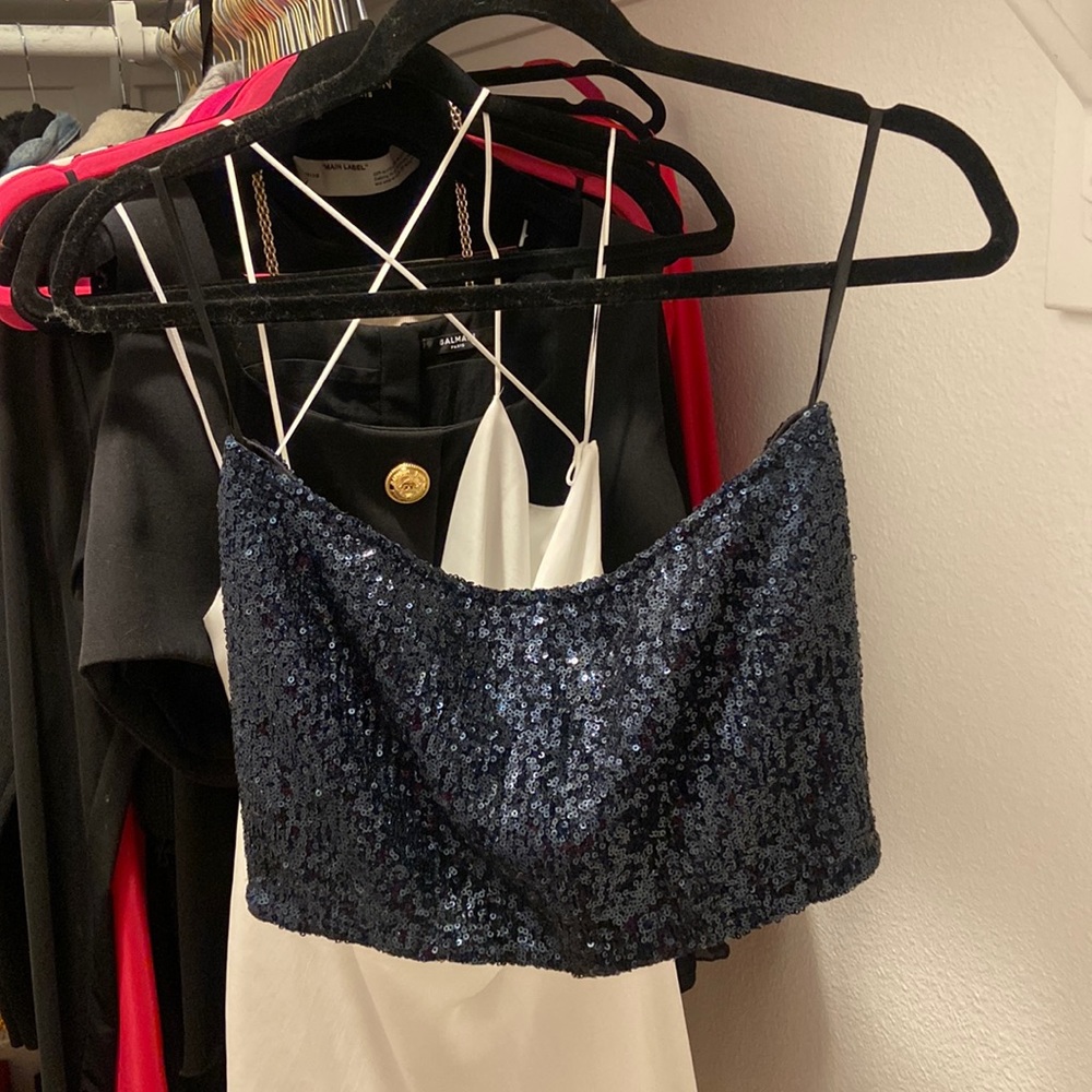 Sequin top size M